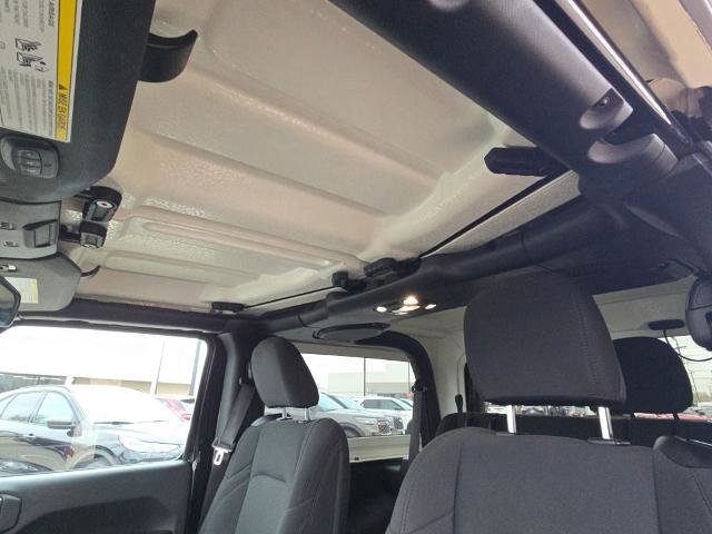 Used 2020 Jeep Wrangler Sport image 23
