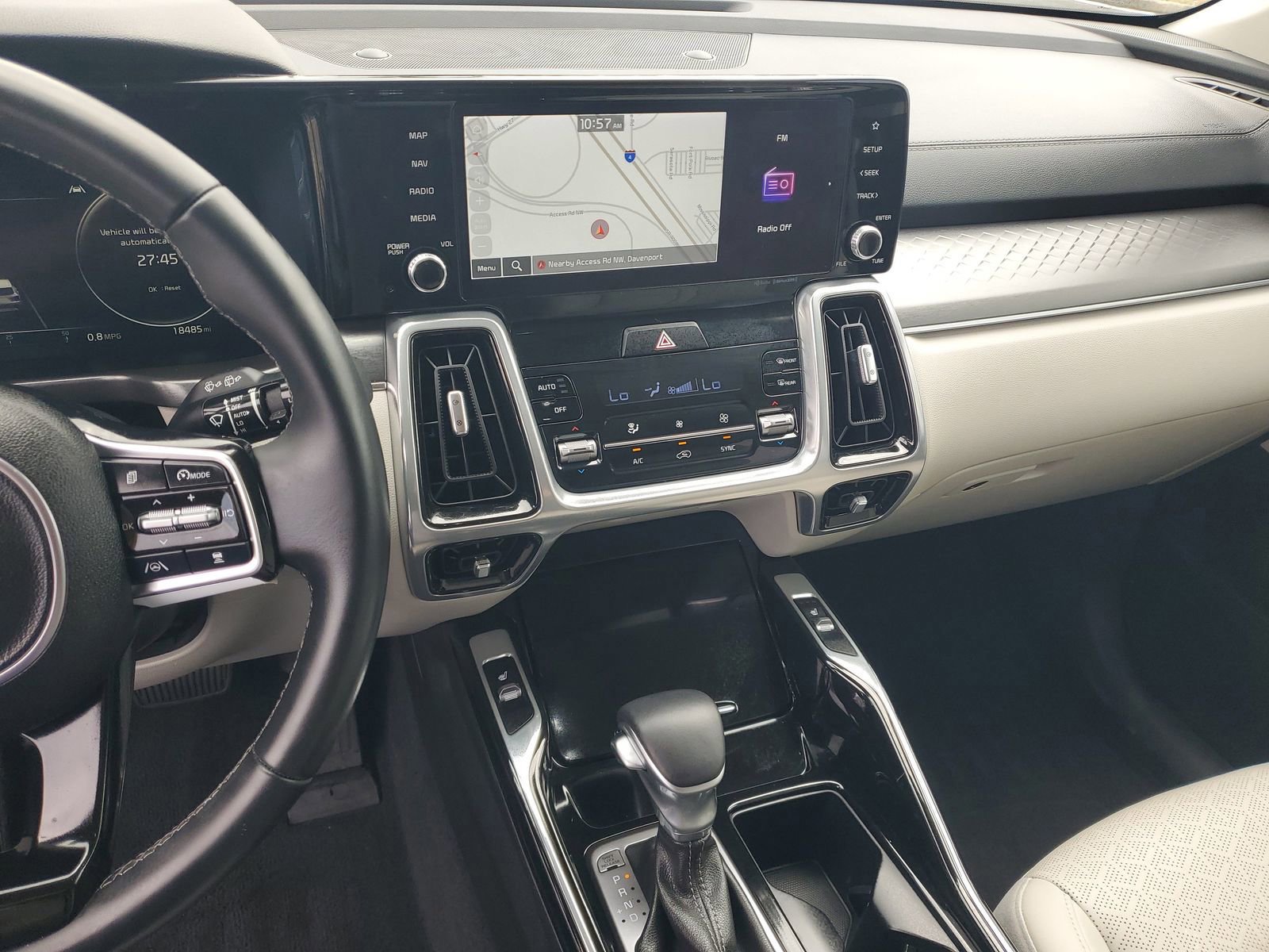 Used 2023 Kia Sorento SX image 24