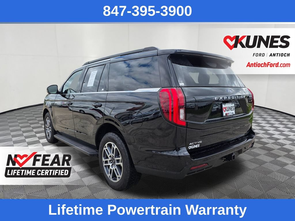 Certified 2025 Ford Expedition Active AWD/4WD image 5