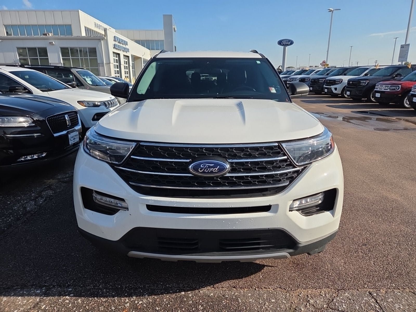 Certified 2024 Ford Explorer XLT w/ Equipment Group 202A AWD/4WD image 11