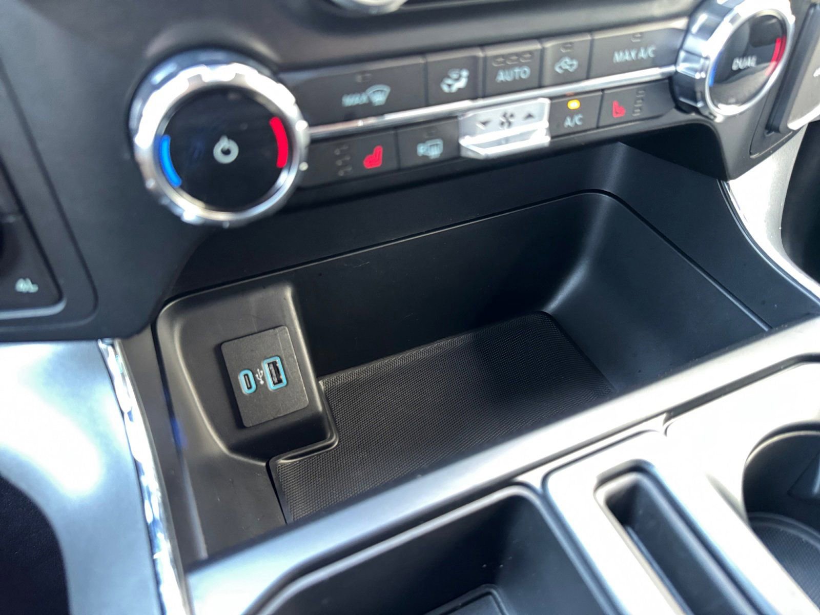 Certified 2022 Ford F150 XLT w/ Equipment Group 302A High image 23