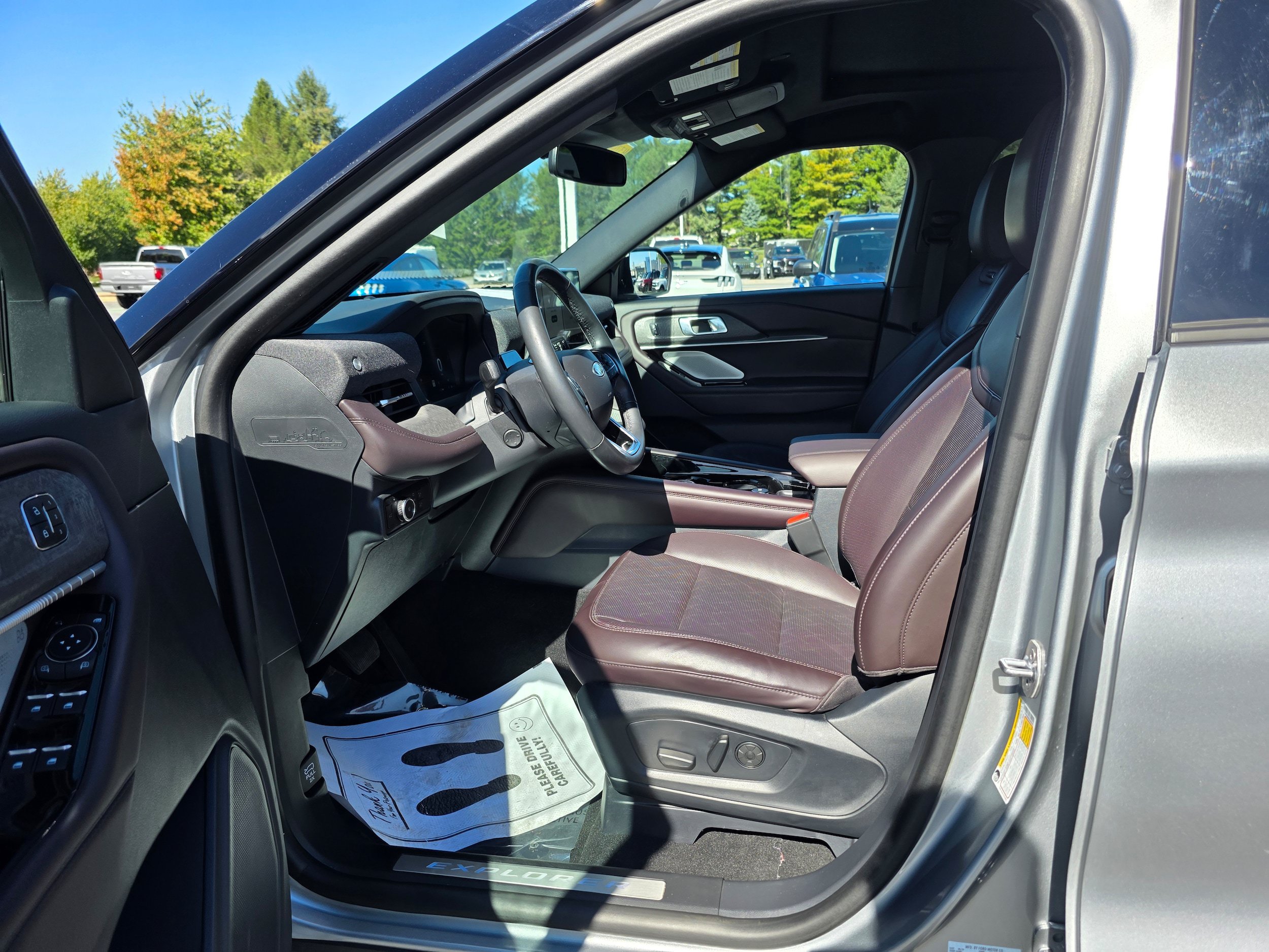 Certified 2025 Ford Explorer Platinum AWD/4WD image 20