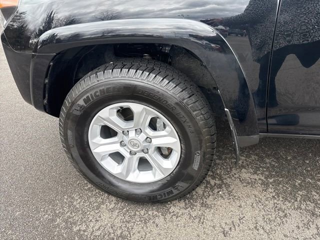 Used 2023 Toyota 4Runner SR5 Premium w/ Moonroof Package image 31