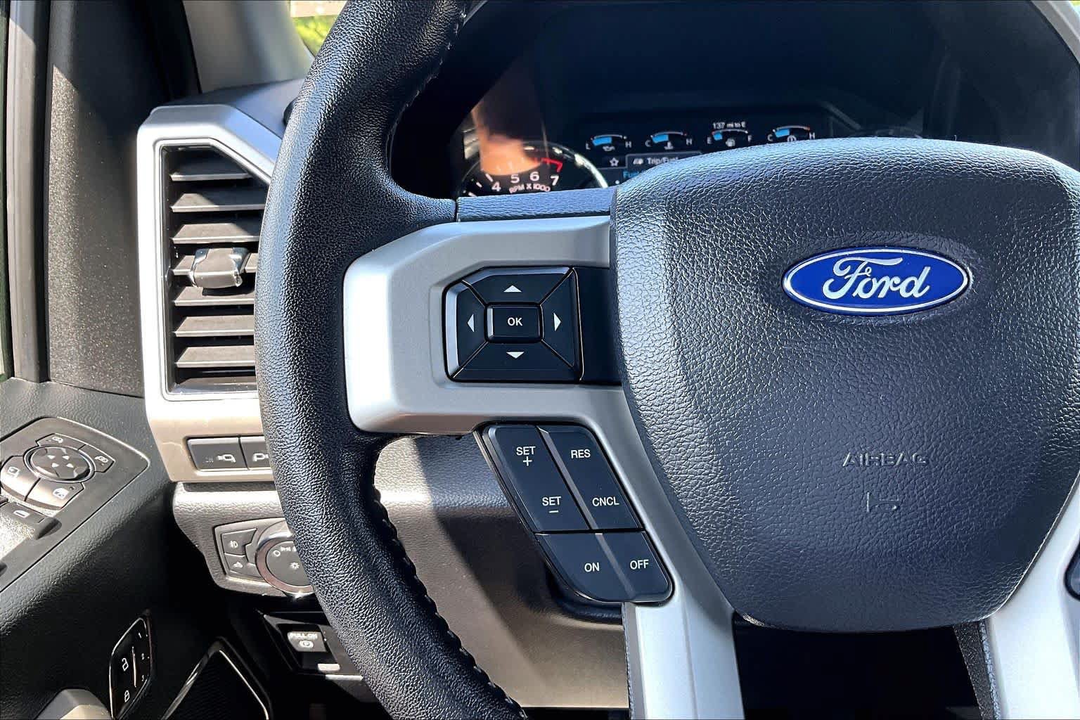 Certified 2019 Ford F150 Lariat w/ Equipment Group 502A Luxury AWD/4WD image 24