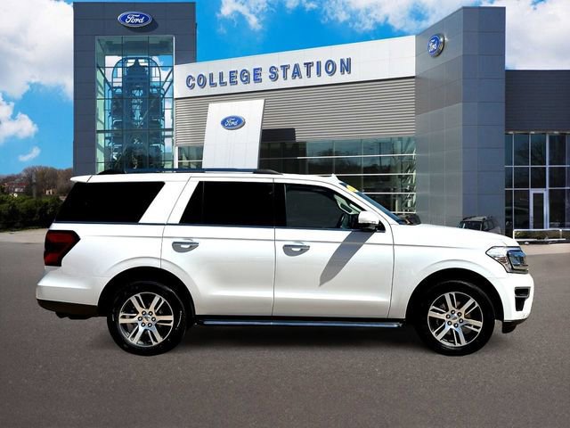 Certified 2023 Ford Expedition Limited image 4
