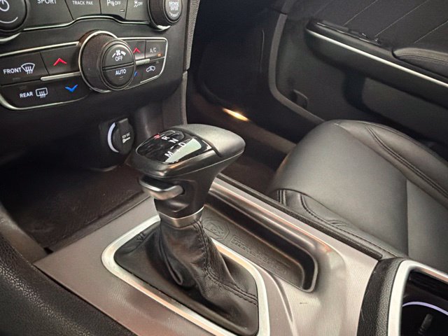 Used 2022 Dodge Charger SXT w/ Cold Weather Package AWD/4WD image 27