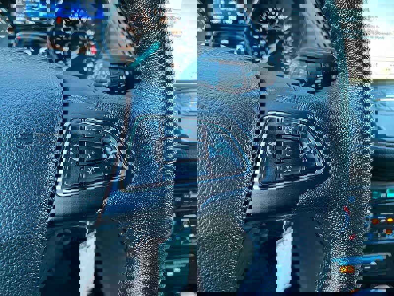 Certified 2018 Ford Escape SEL image 48