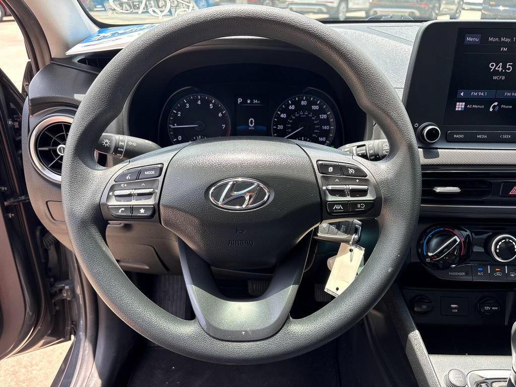 Used 2023 Hyundai Kona SE AWD/4WD image 16