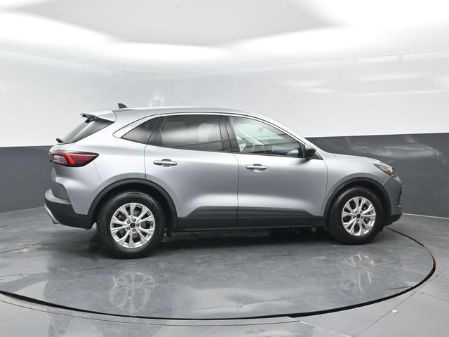 Certified 2024 Ford Escape Active FWD image 3