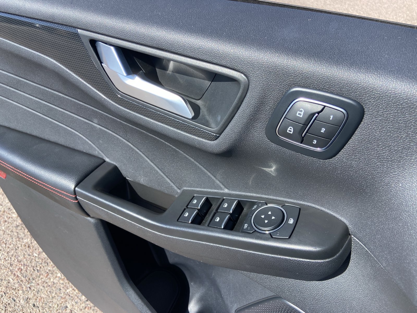Certified 2024 Ford Escape ST-Line Elite w/ Premium Technology Package AWD/4WD image 42