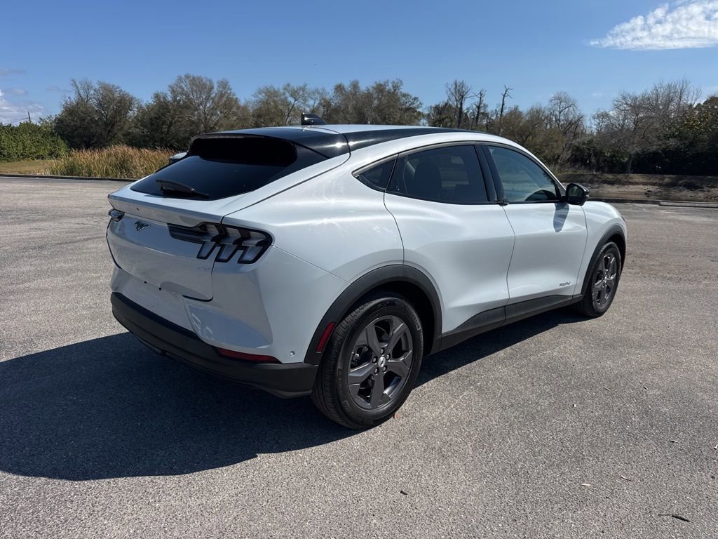 Certified 2023 Ford Mustang Mach-E Select image 3