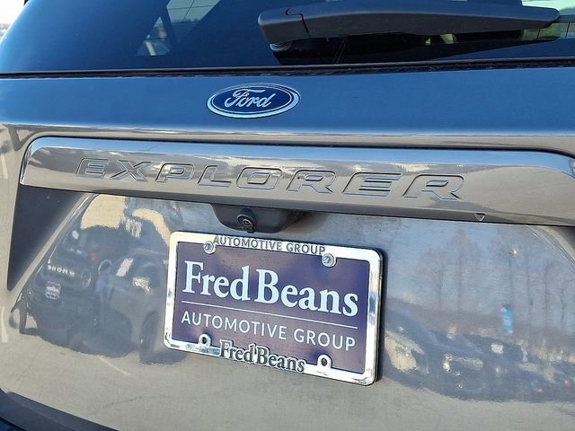 Certified 2022 Ford Explorer XLT w/ Equipment Group 202A image 32