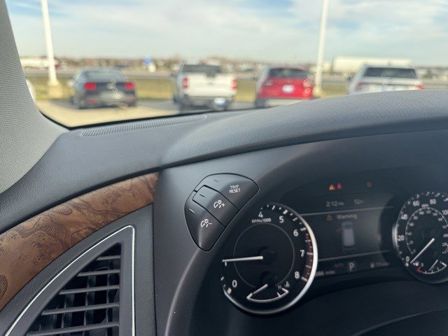 Used 2024 Nissan Armada SL w/ Cargo Package image 16