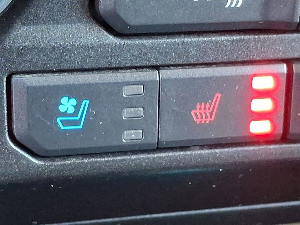 Certified 2021 Ford F350 Lariat w/ Lariat Value Package image 26