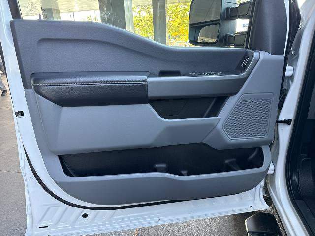Certified 2025 Ford F350 XLT w/ 360-Degree Camera Package AWD/4WD image 12