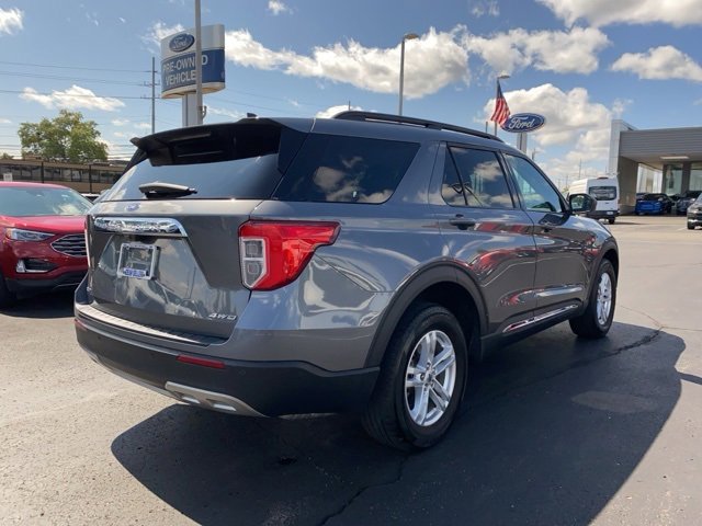 Certified 2023 Ford Explorer XLT w/ Equipment Group 202A image 3