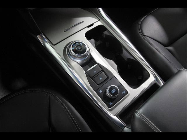Certified 2023 Ford Explorer XLT w/ Equipment Group 202A AWD/4WD image 15