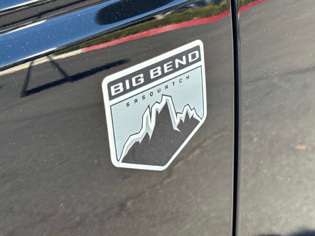 Certified 2023 Ford Bronco Big Bend w/ Sasquatch Package AWD/4WD image 9