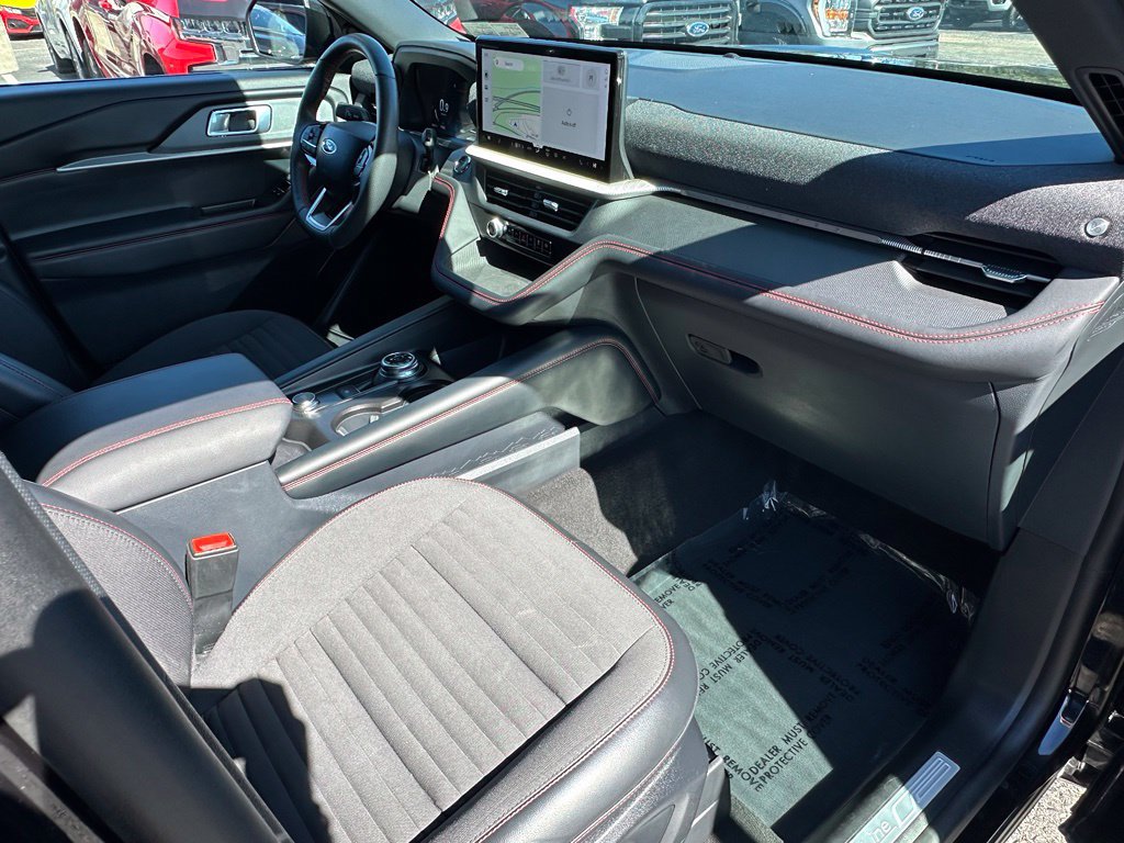Certified 2026 Ford Explorer ST-Line AWD/4WD image 23