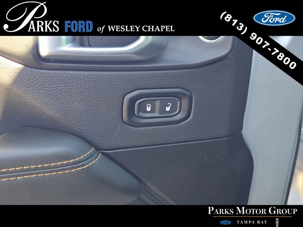 Used 2024 Jeep Wrangler Sahara image 17