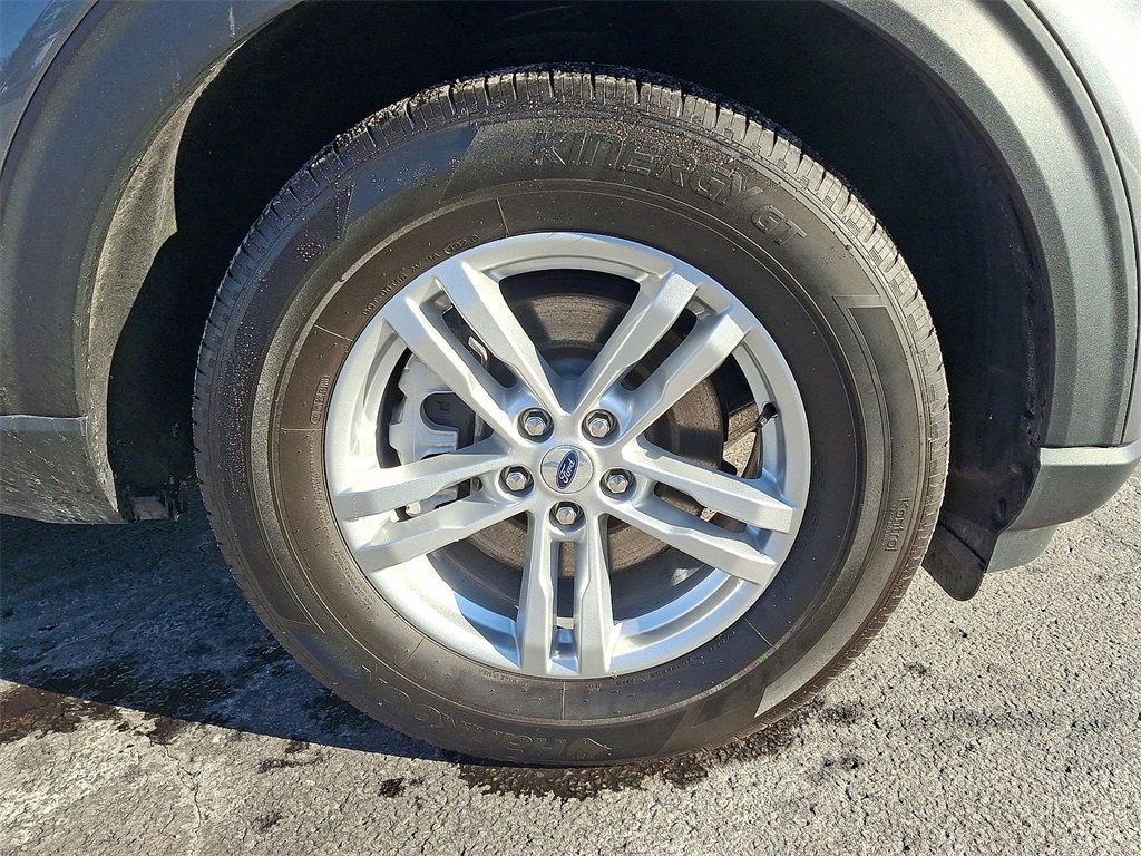 Certified 2023 Ford Explorer XLT image 28