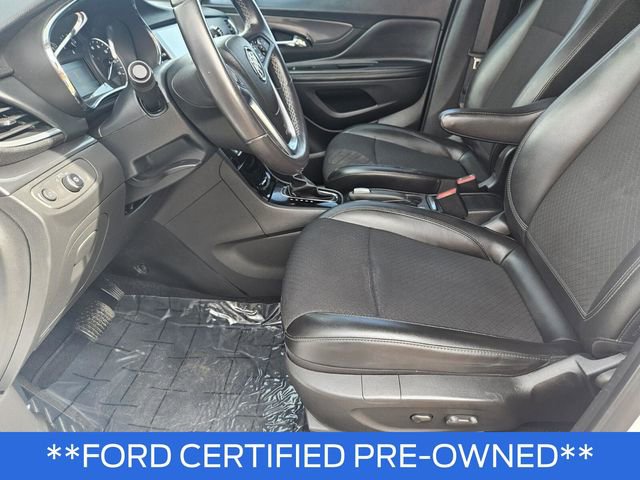 Used 2021 Buick Encore Preferred image 30