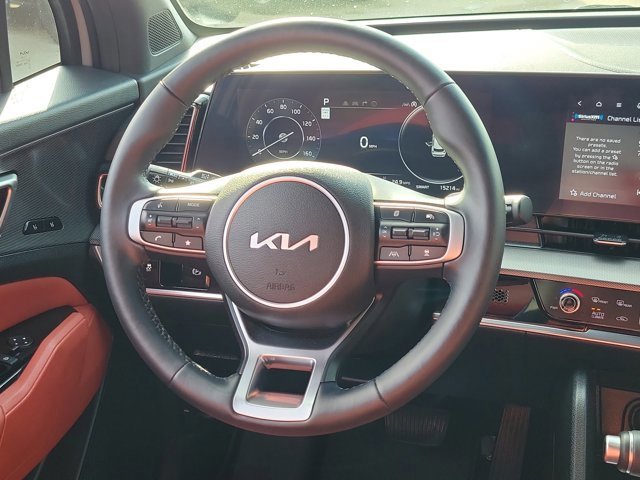 Used 2025 Kia Sportage SX image 19