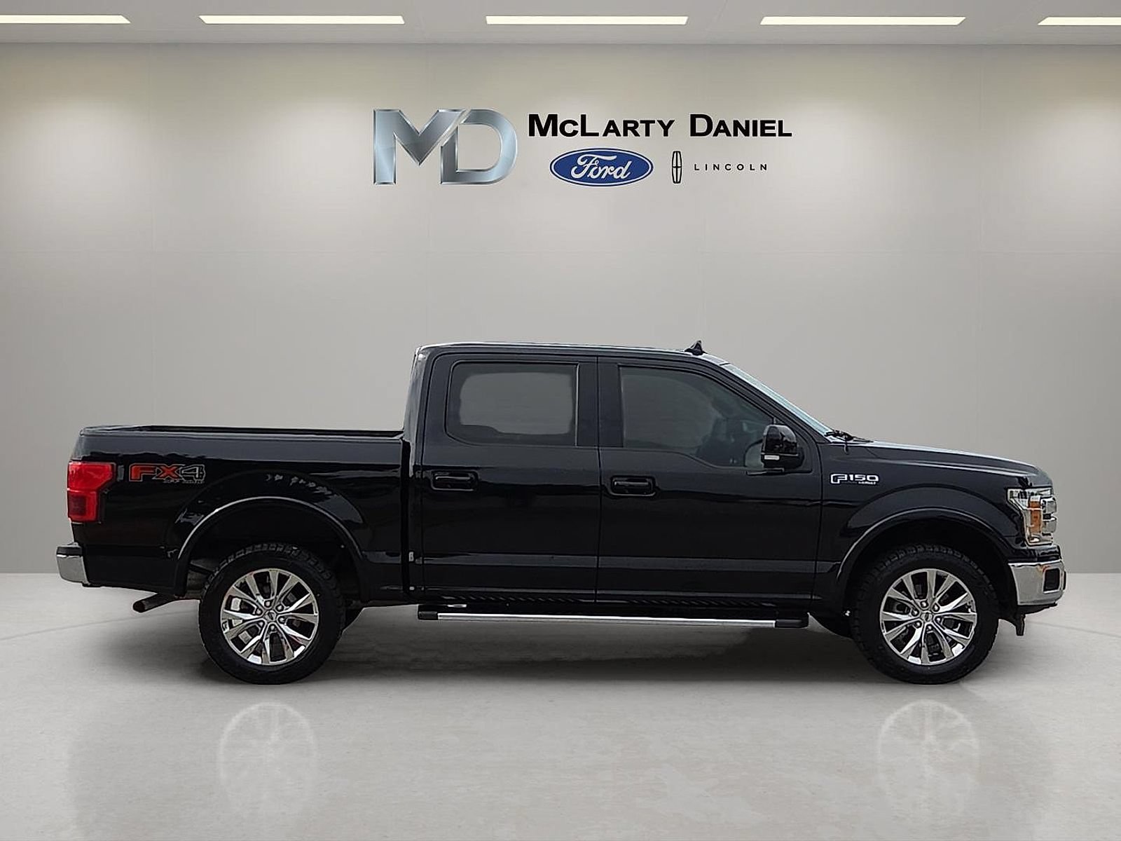 Certified 2020 Ford F150 Lariat w/ Equipment Group 501A Mid AWD/4WD image 6