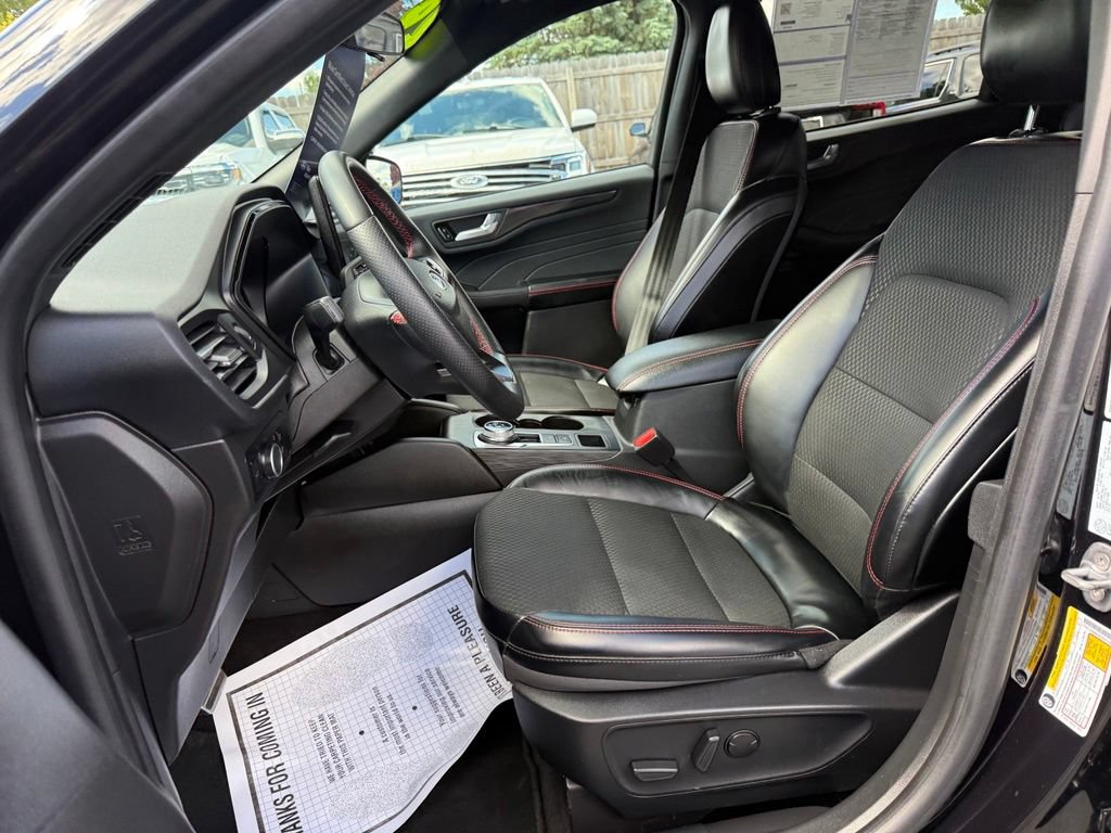 Certified 2024 Ford Escape ST-Line w/ Tech Pack #1 AWD/4WD image 18