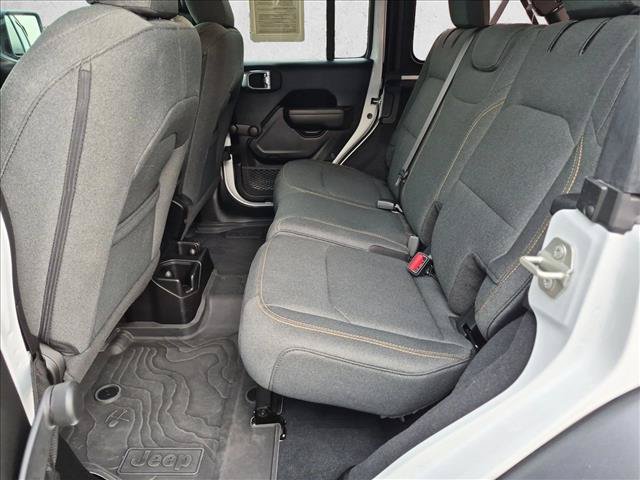 Used 2024 Jeep Wrangler Unlimited Sport AWD/4WD image 18