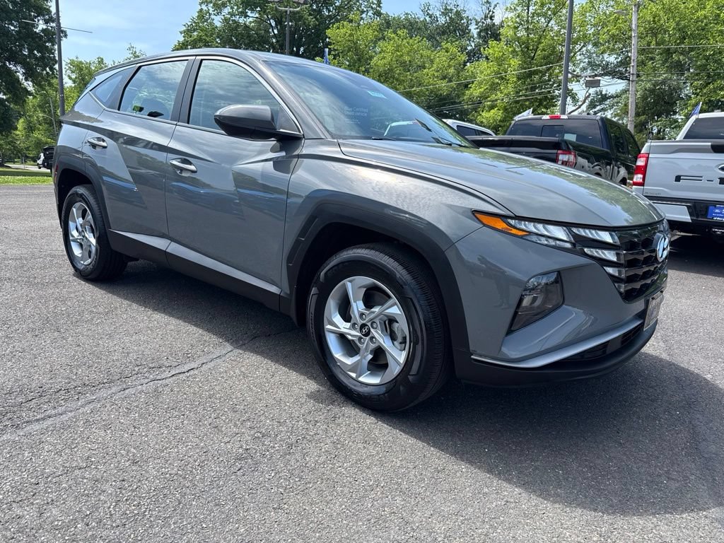 Used 2024 Hyundai Tucson SE AWD/4WD image 3