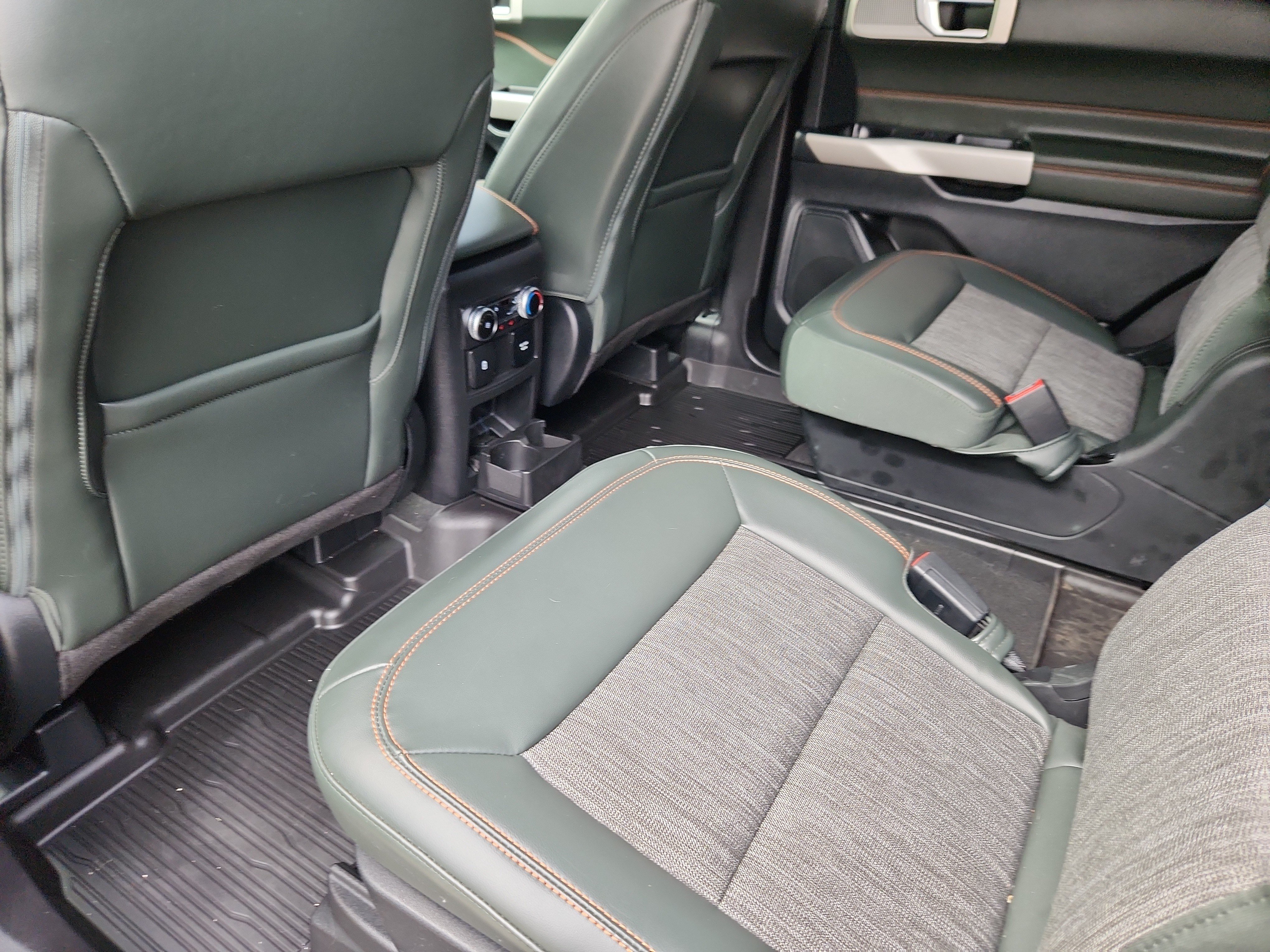 Certified 2023 Ford Explorer Timberline w/ Timberline Technology Package AWD/4WD image 9