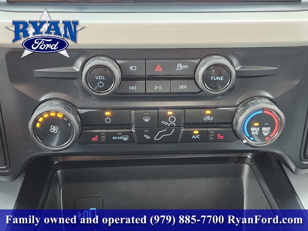 Certified 2025 Ford F250 XLT w/ Black Appearance Package AWD/4WD image 13