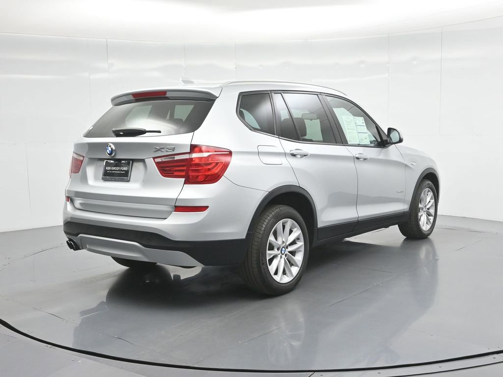 Used 2017 BMW X3 xDrive28i image 13