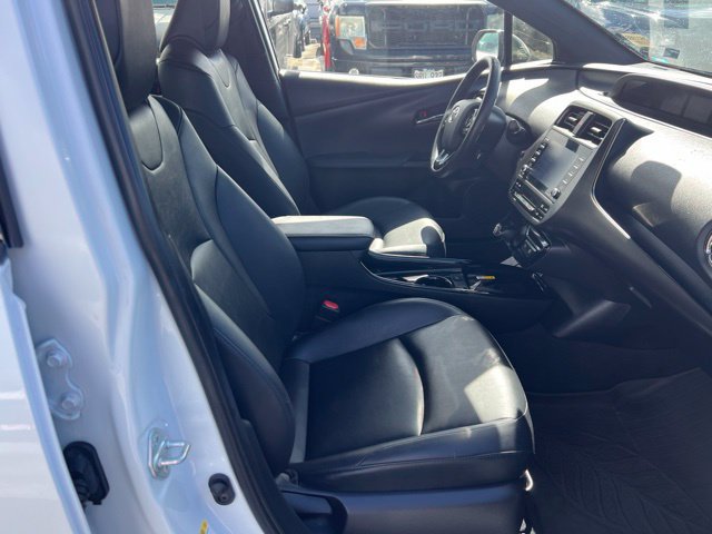 Used 2021 Toyota Prius FWD image 6