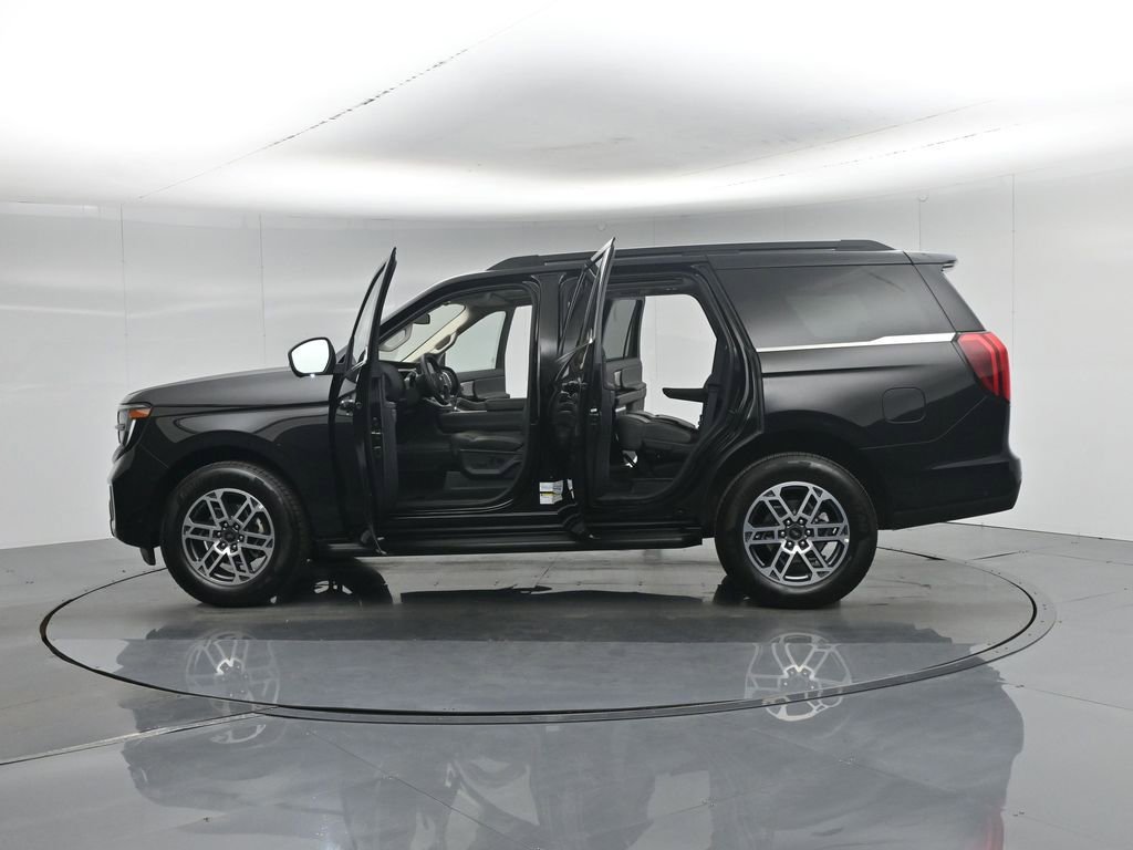 Certified 2025 Ford Expedition Active RWD image 38