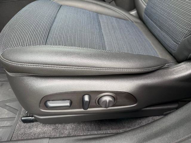 Used 2025 Buick Envista Sport Touring w/ Convenience I Package FWD image 12