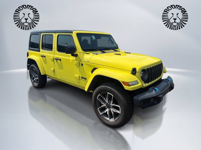 Used 2024 Jeep Wrangler Unlimited AWD/4WD image 3