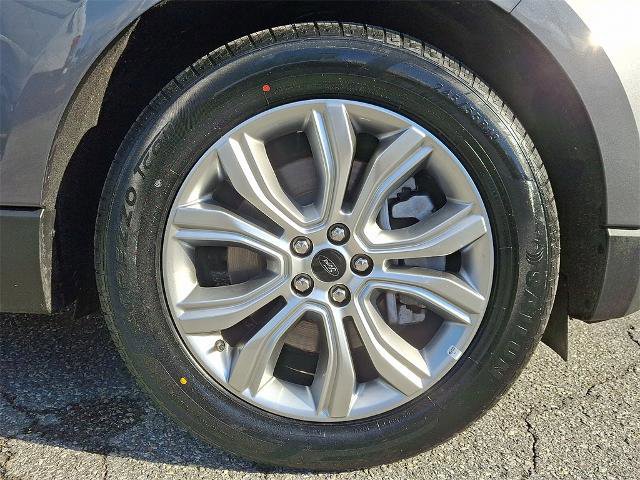 Certified 2024 Ford Edge Titanium image 8