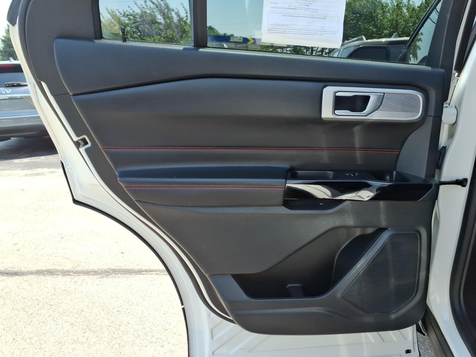 Certified 2022 Ford Explorer ST-Line w/ Class IV Trailer Tow Package AWD/4WD image 14