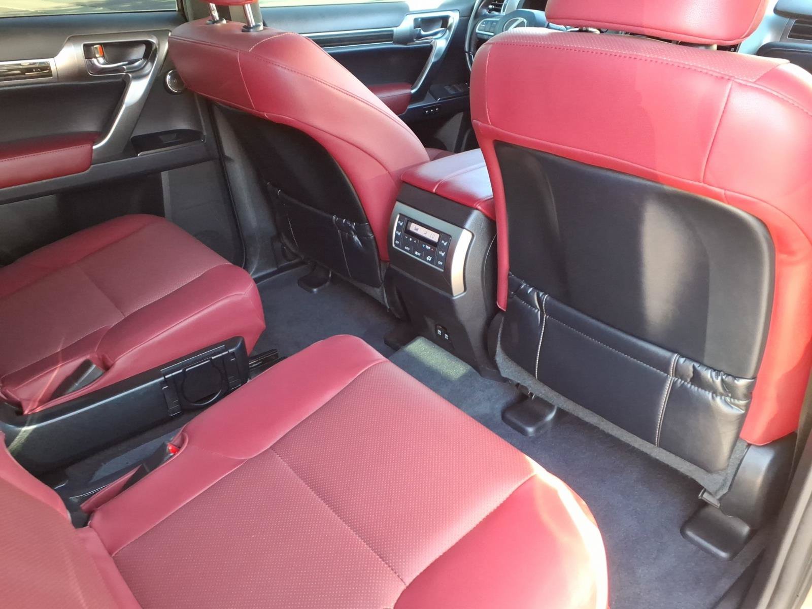 Used 2023 Lexus GX 460 Premium w/ Accessory Package AWD/4WD image 14