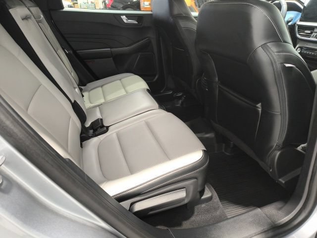 Certified 2023 Ford Escape Platinum AWD/4WD image 20