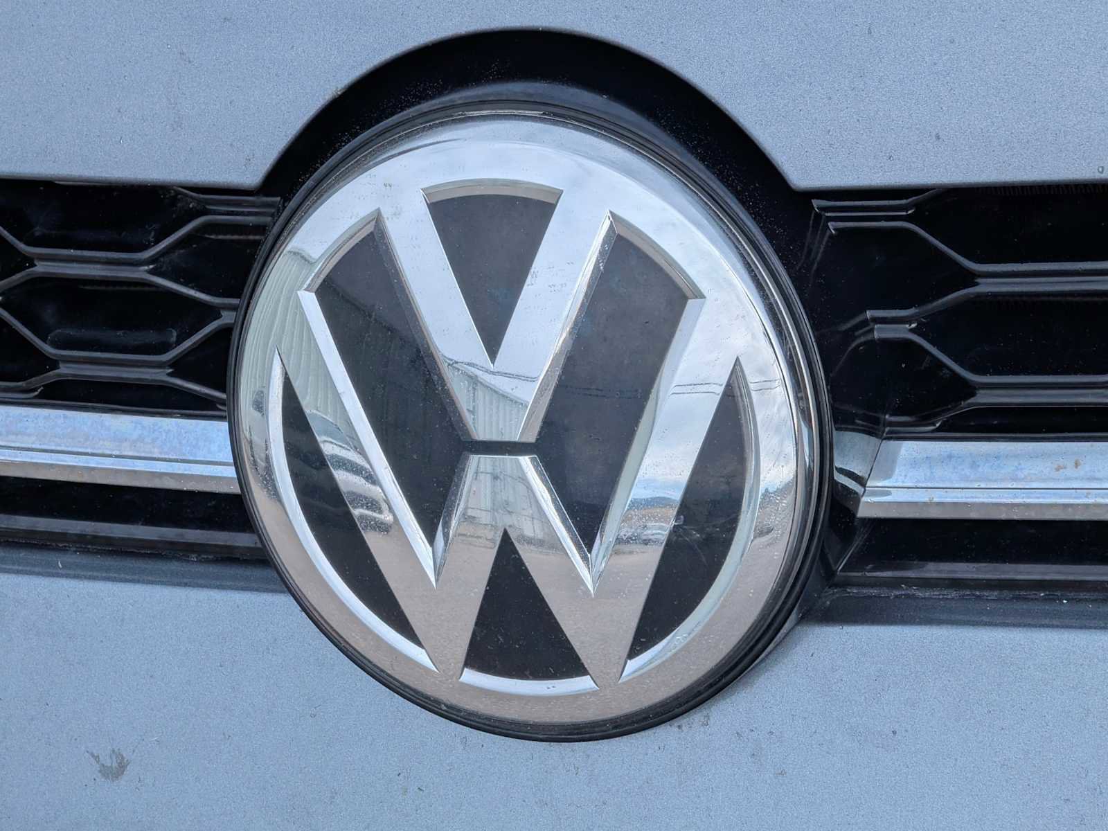 Used 2019 Volkswagen Golf Alltrack S image 11