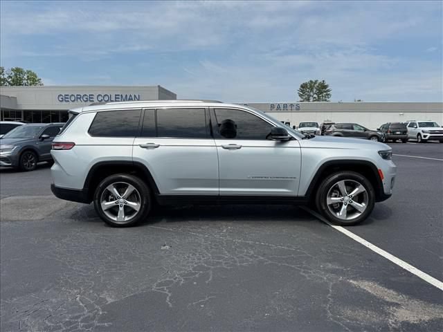 Used 2021 Jeep Grand Cherokee L Limited w/ Luxury Tech Group II AWD/4WD image 3