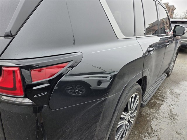 Used 2024 Lexus LX 600 4WD w/ Appearance Package image 7