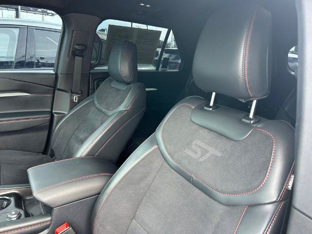 Certified 2025 Ford Explorer ST RWD image 20