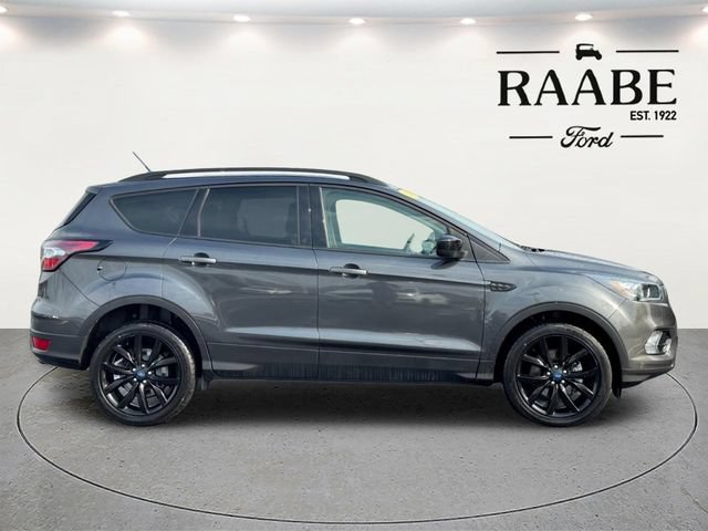 Certified 2018 Ford Escape SE w/ SE Sport Appearance Package AWD/4WD image 8