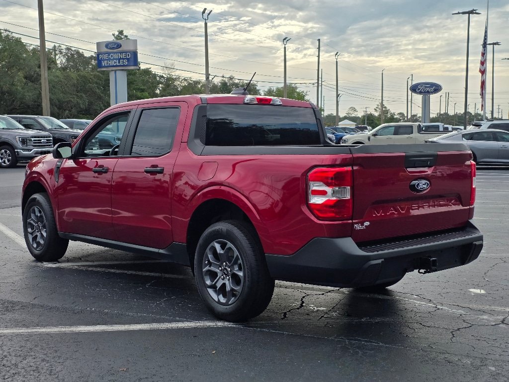 Certified 2025 Ford Maverick XLT FWD image 13