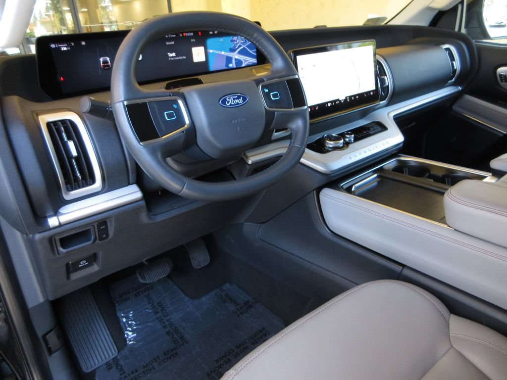 Certified 2025 Ford Expedition Max Active RWD image 13