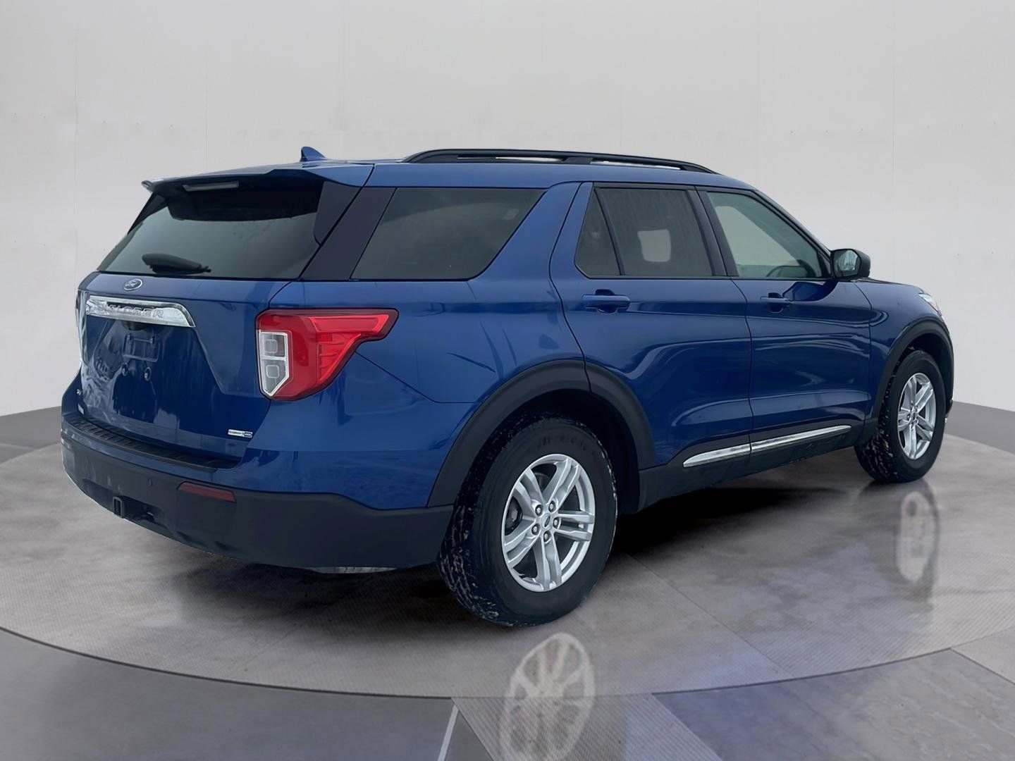 Certified 2020 Ford Explorer XLT w/ Comfort Package image 6